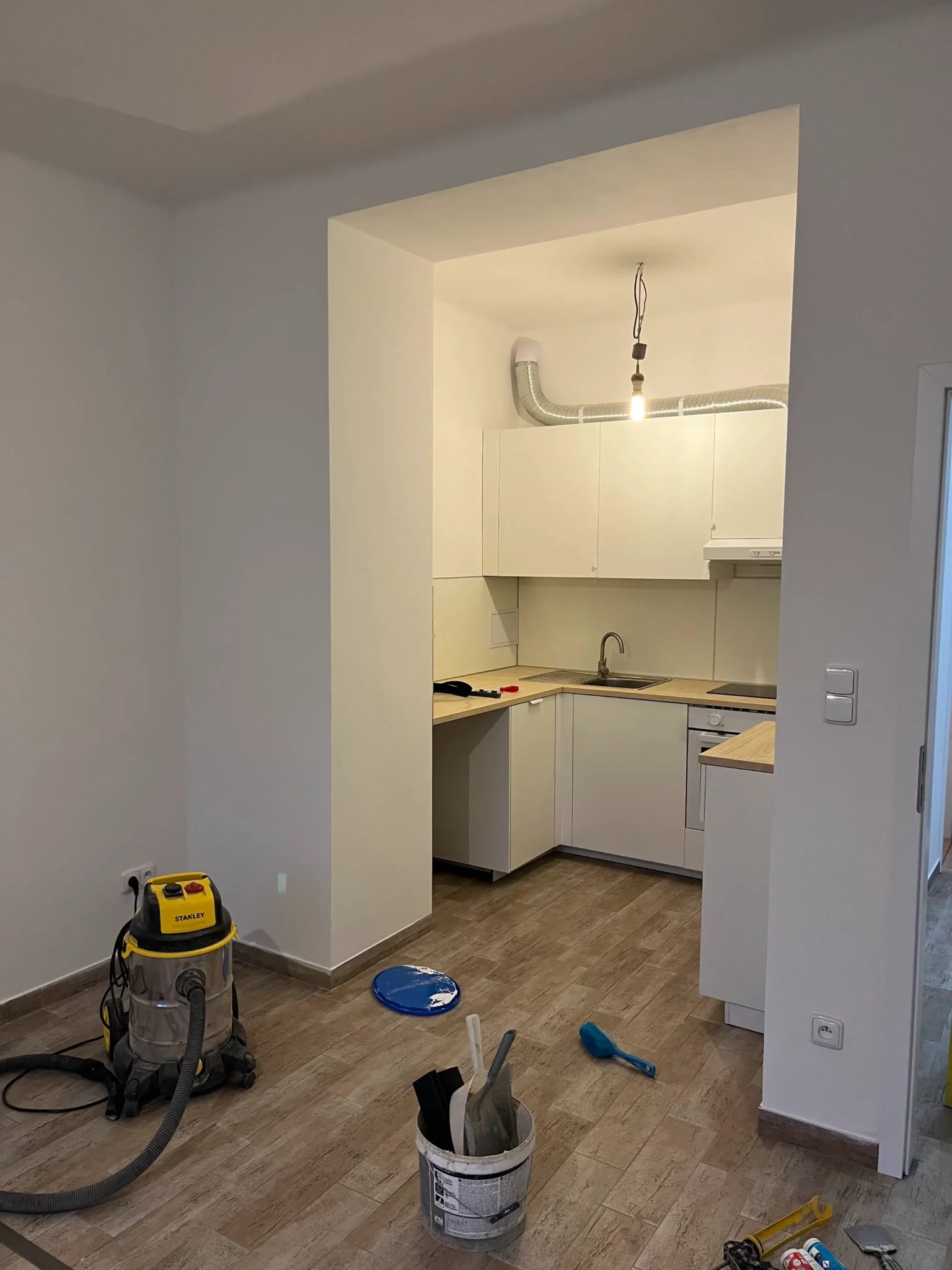Rekonstrukce bytu Praha 6 Bělohorská (13)