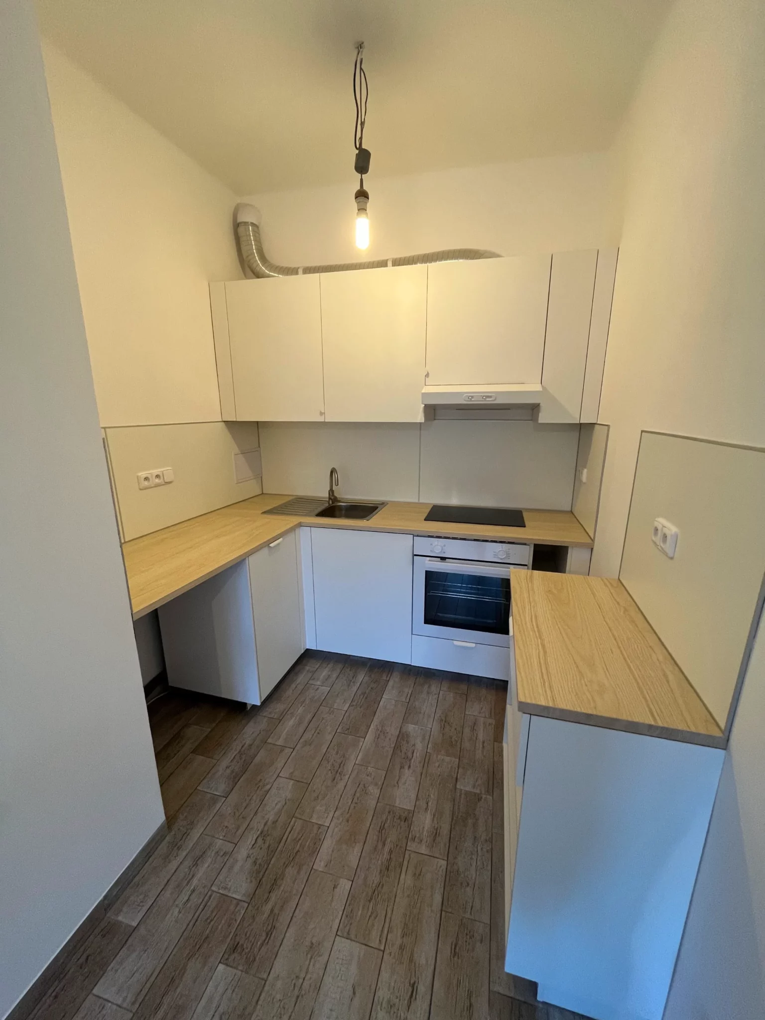 Rekonstrukce bytu Praha 6 Bělohorská (64)