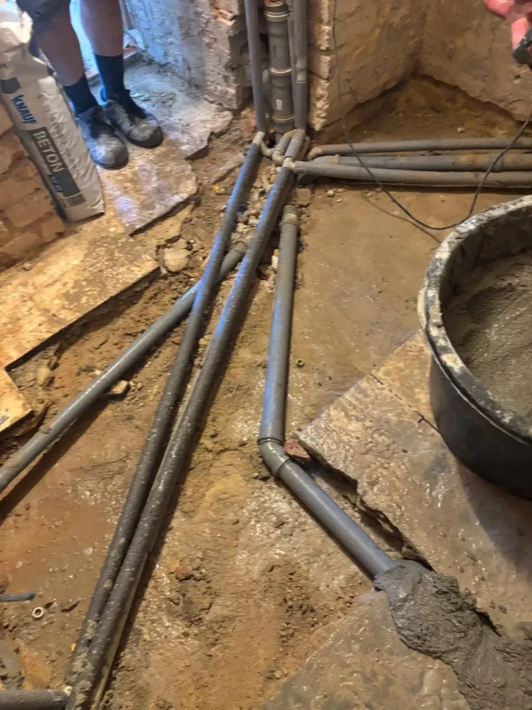 Topenářské a instalatérské práce